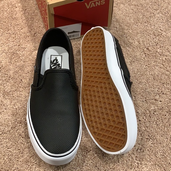 Vans - Picture 2 of 2